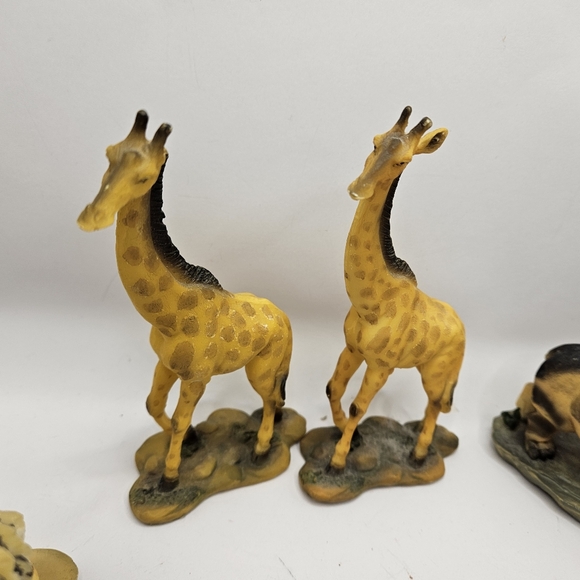 9 Vintage Polystone Figurines Greenbriar Tiger, Hippo, Giraffe, Zebra, Cheetah.  - Picture 12 of 16